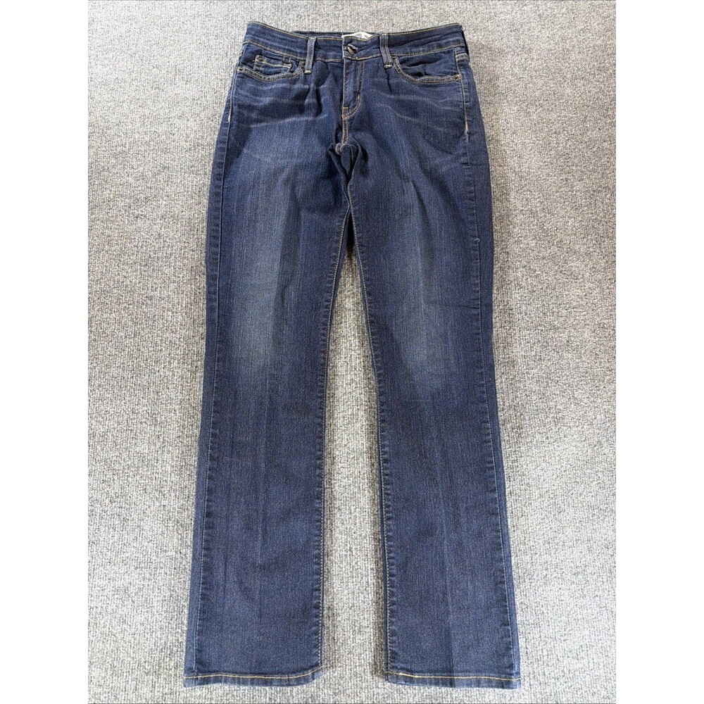 Levis Signature Modern Straight Stretch Denim Women 8 M  (Measures 31x31)